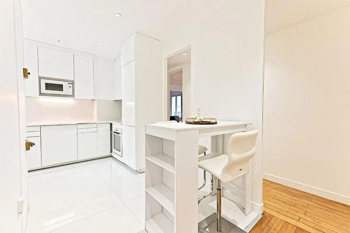 Spacious And Bright Apartment Paris 0*,